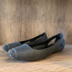 Crocs Women's Black Iconic Comfort Flat sz 9